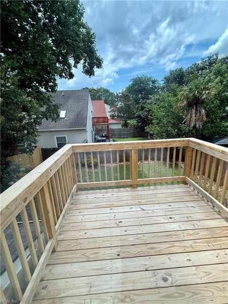 Photo 13 of 27 residential for sale in Virginia Beach virginia