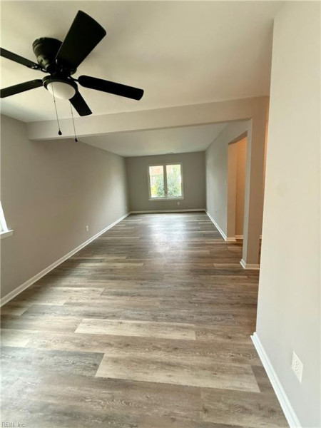Photo 3 of 27 residential for sale in Virginia Beach virginia