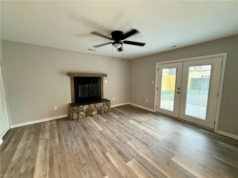 Photo 9 of 27 residential for sale in Virginia Beach virginia
