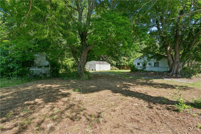 Photo 36 of 45 residential for sale in York County virginia Photo 36 of 45 residential for sale in York County virginia