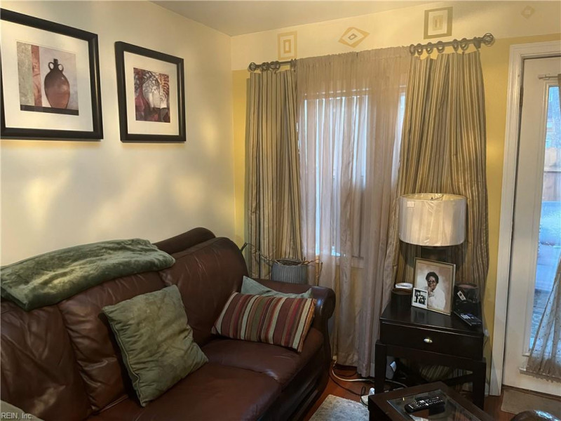 Photo 6 of 16 residential for sale in Newport News virginia Photo 6 of 16 residential for sale in Newport News virginia