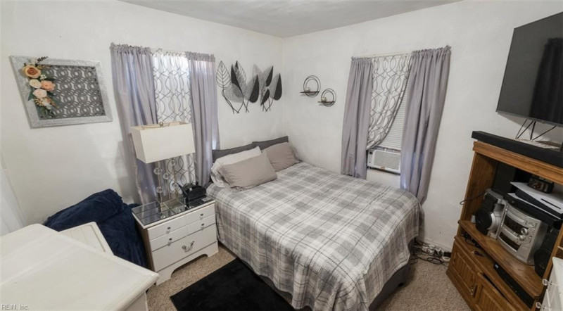 Photo 3 of 3 residential for sale in Suffolk virginia
