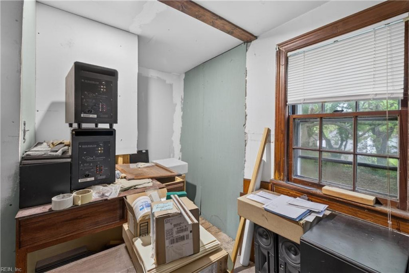 Photo 20 of 39 residential for sale in Norfolk virginia