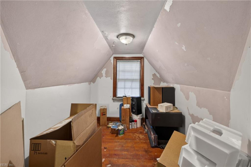 Photo 26 of 39 residential for sale in Norfolk virginia