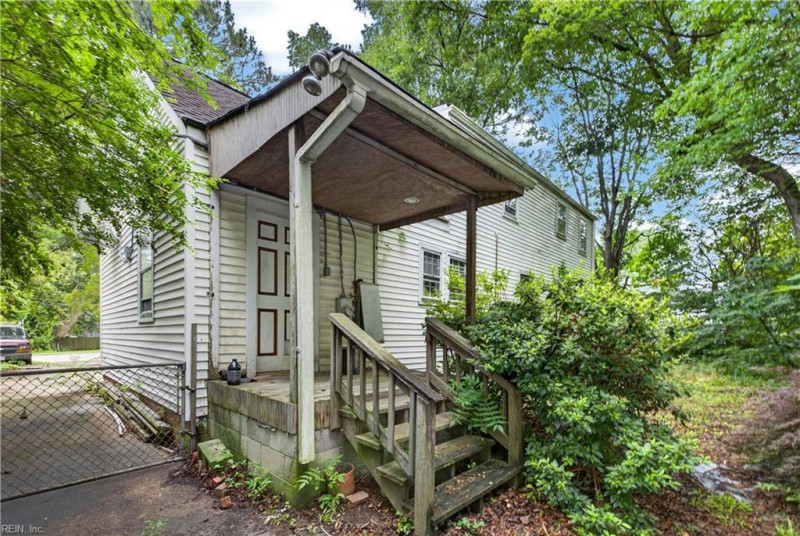 Photo 31 of 39 residential for sale in Norfolk virginia