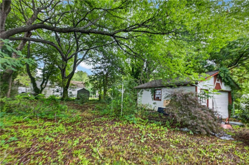 Photo 33 of 39 residential for sale in Norfolk virginia