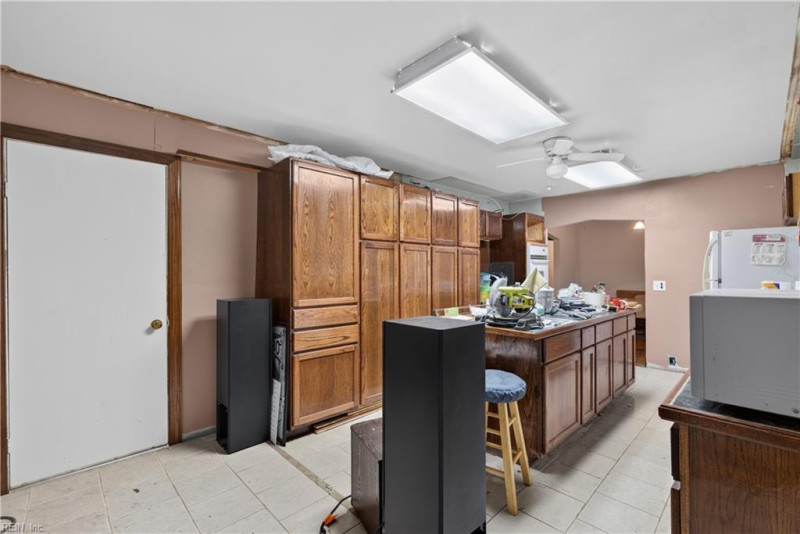Photo 8 of 39 residential for sale in Norfolk virginia