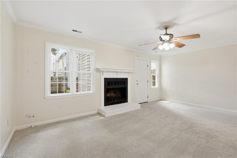 Photo 12 of 37 residential for sale in Virginia Beach virginia