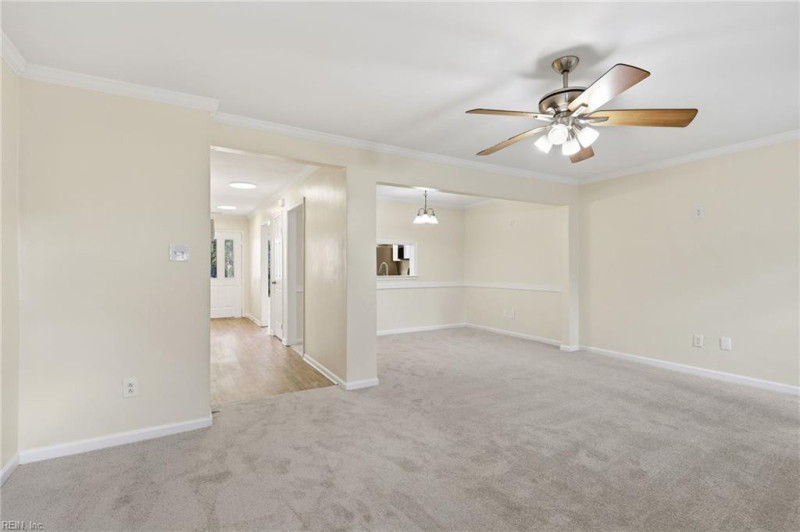 Photo 13 of 37 residential for sale in Virginia Beach virginia