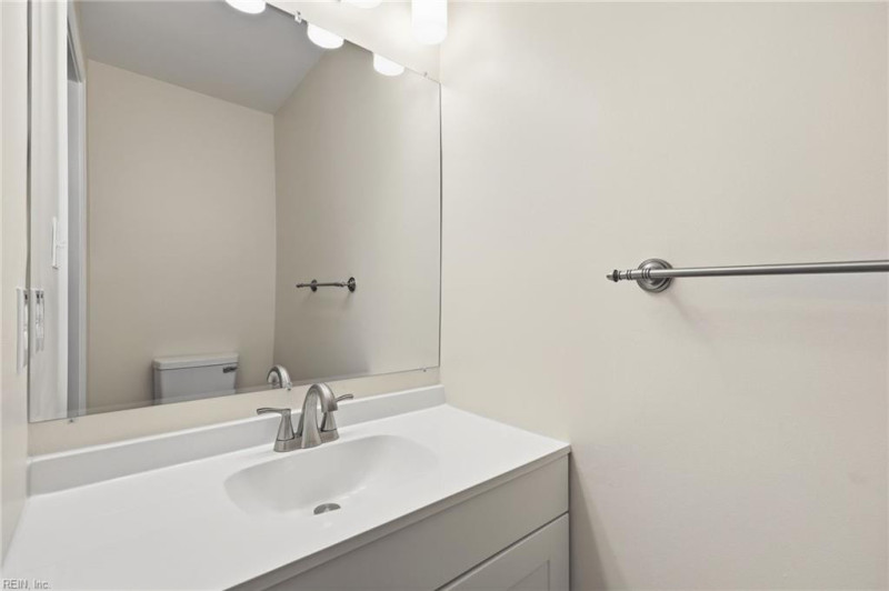 Photo 14 of 37 residential for sale in Virginia Beach virginia