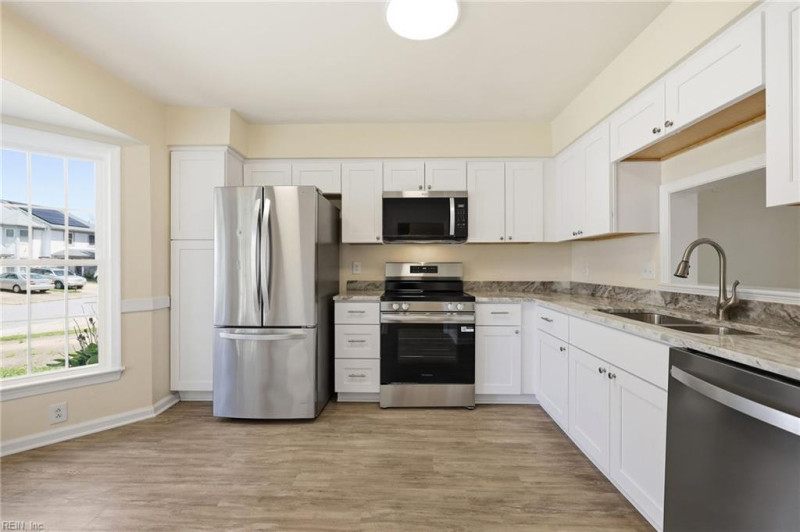 Photo 31 of 37 residential for sale in Virginia Beach virginia