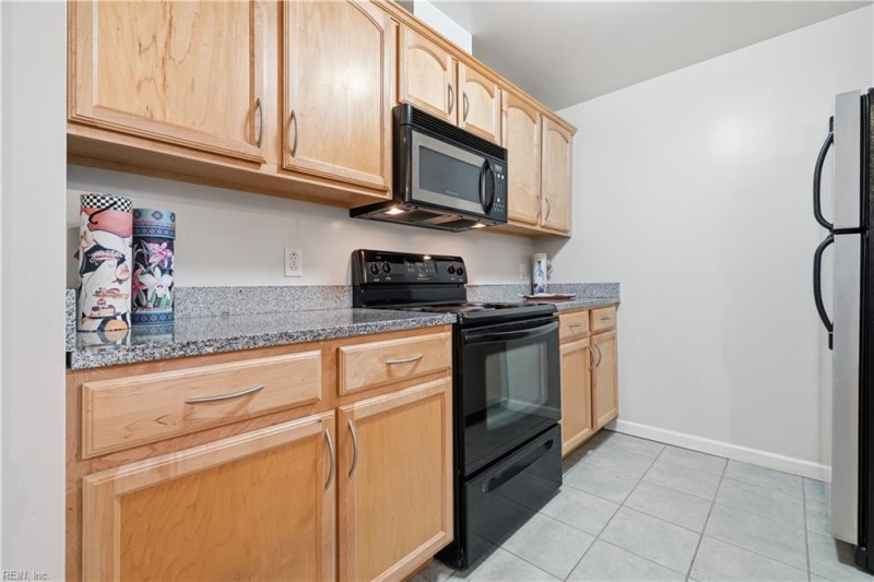 Photo 11 of 36 residential for sale in Norfolk virginia