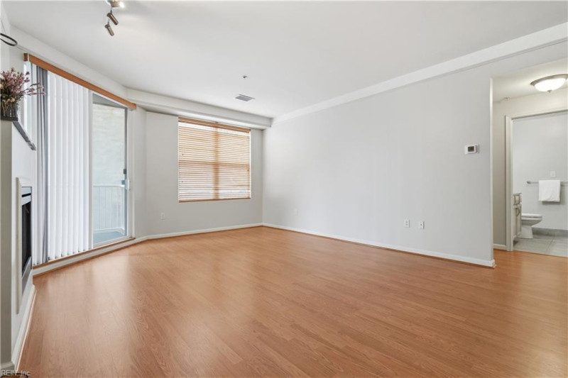 Photo 7 of 36 residential for sale in Norfolk virginia