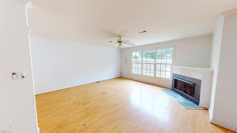 Photo 12 of 50 residential for sale in James City County virginia