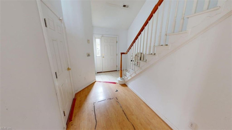 Photo 4 of 50 residential for sale in James City County virginia