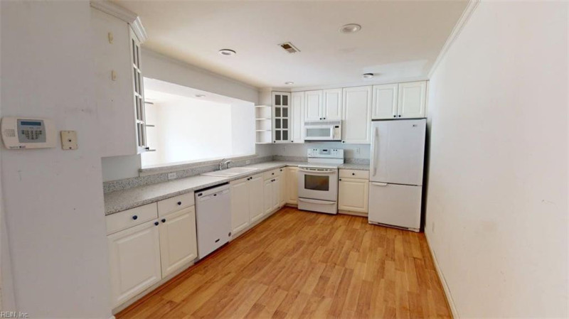 Photo 7 of 50 residential for sale in James City County virginia