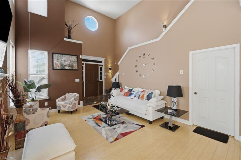 Photo 11 of 37 residential for sale in Chesapeake virginia
