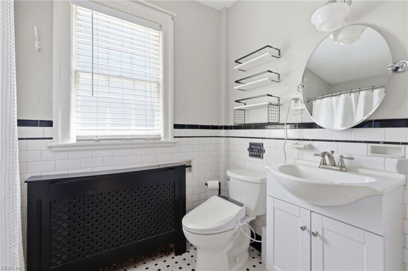 Photo 19 of 40 residential for sale in Norfolk virginia