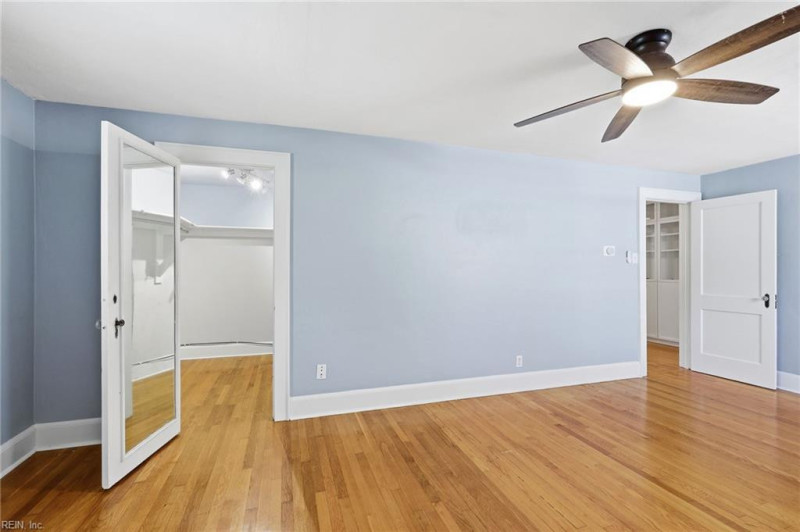 Photo 22 of 40 residential for sale in Norfolk virginia
