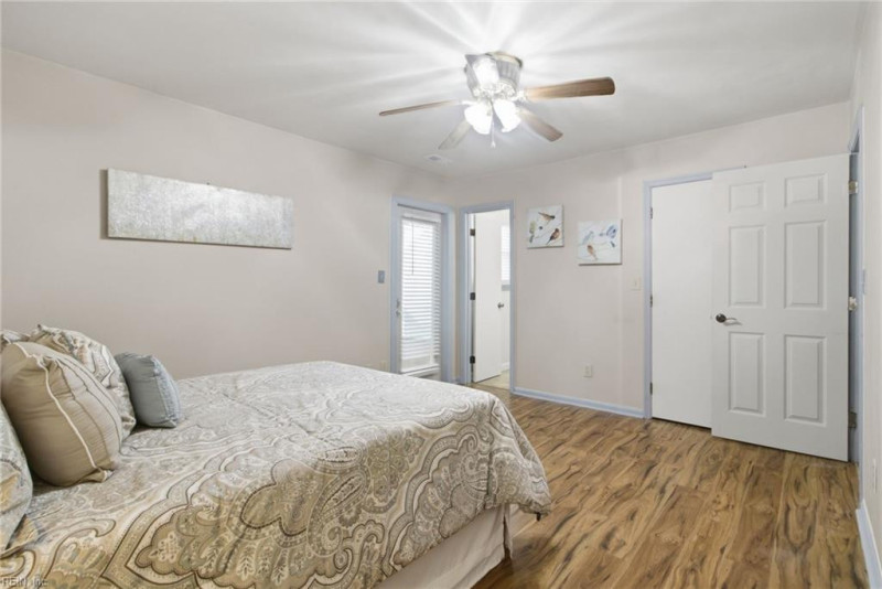 Photo 22 of 44 residential for sale in Chesapeake virginia
