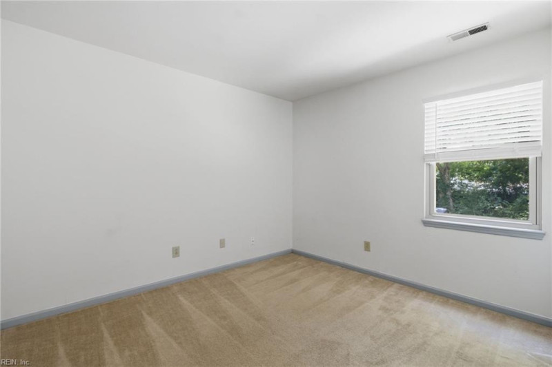 Photo 30 of 44 residential for sale in Chesapeake virginia