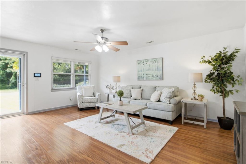 Photo 33 of 44 residential for sale in Chesapeake virginia