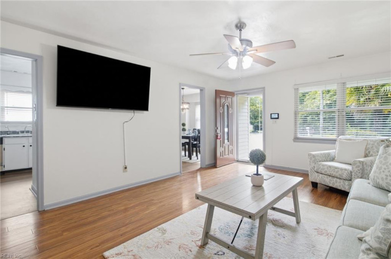 Photo 36 of 44 residential for sale in Chesapeake virginia