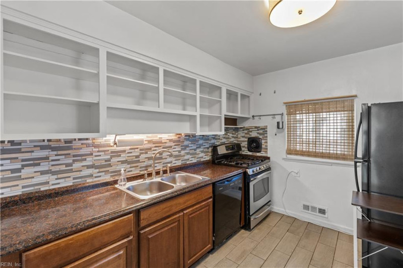 Photo 22 of 29 residential for sale in Norfolk virginia Photo 22 of 29 residential for sale in Norfolk virginia