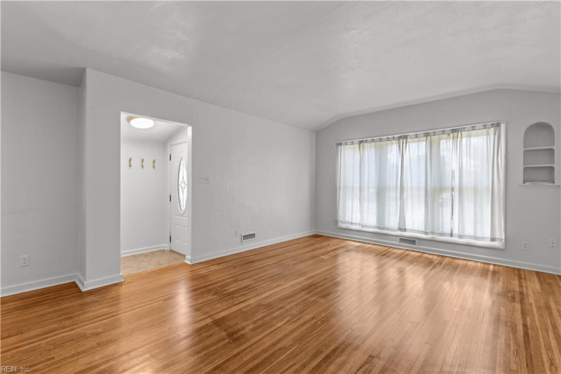 Photo 6 of 29 residential for sale in Norfolk virginia Photo 6 of 29 residential for sale in Norfolk virginia
