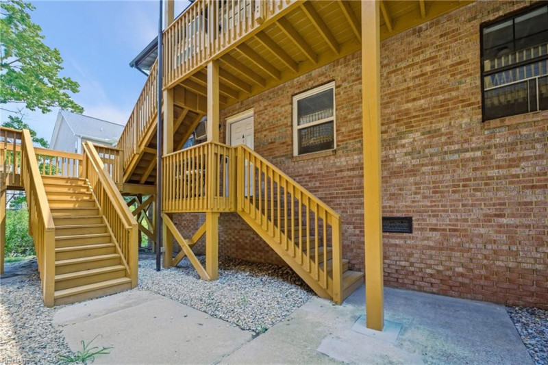 Photo 12 of 46 residential for sale in Norfolk virginia