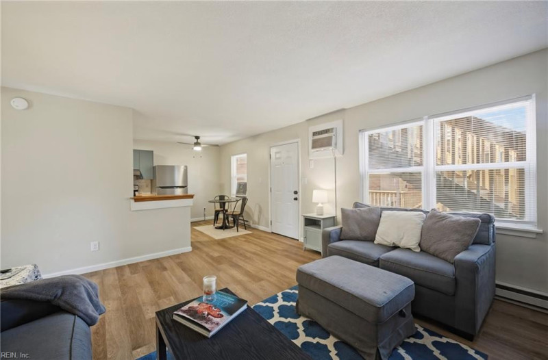 Photo 18 of 46 residential for sale in Norfolk virginia