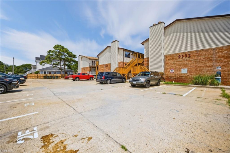 Photo 5 of 46 residential for sale in Norfolk virginia