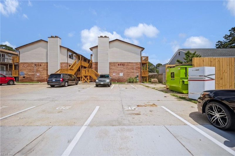 Photo 6 of 46 residential for sale in Norfolk virginia