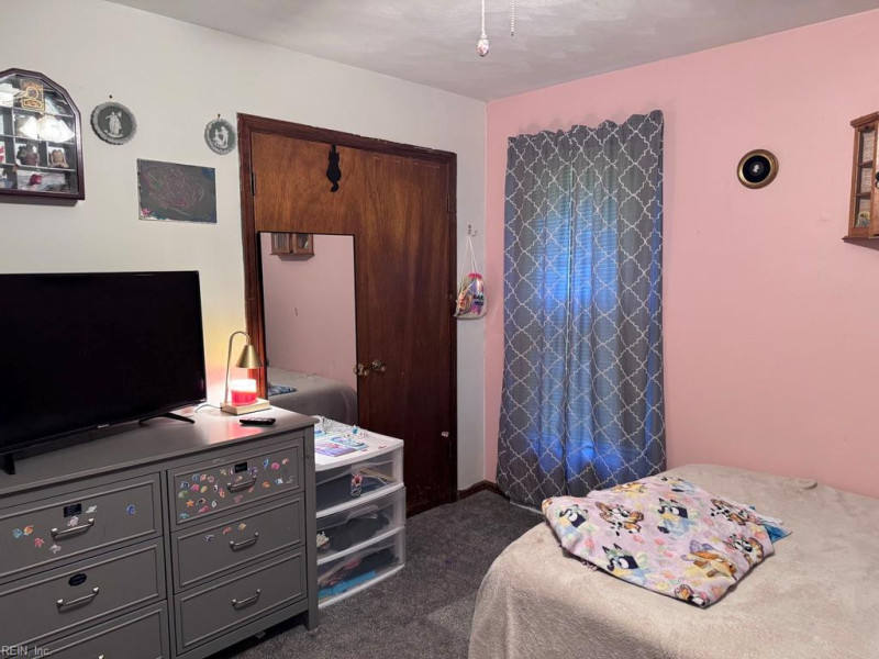 Photo 25 of 32 residential for sale in Virginia Beach virginia
