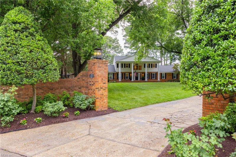 Photo 10 of 50 residential for sale in Virginia Beach virginia