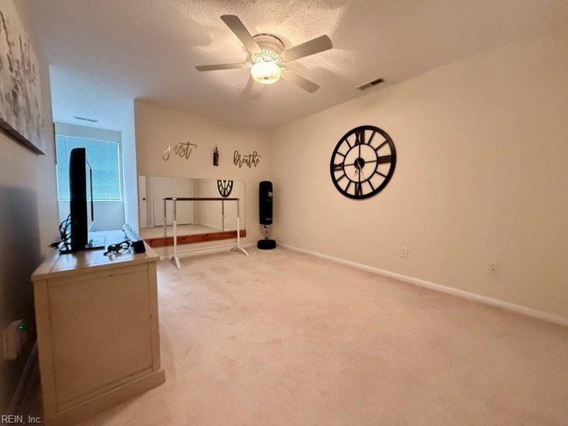 Photo 13 of 18 residential for sale in Chesapeake virginia