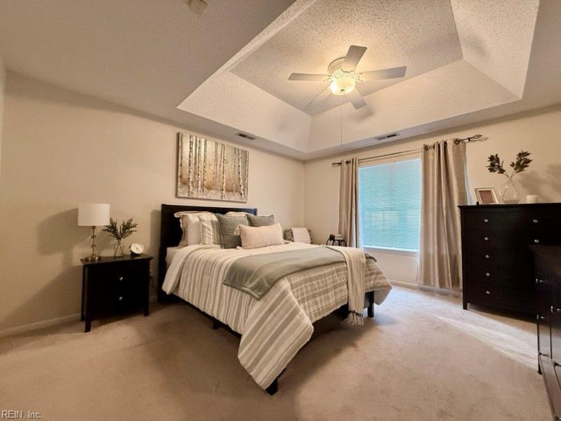Photo 16 of 18 residential for sale in Chesapeake virginia