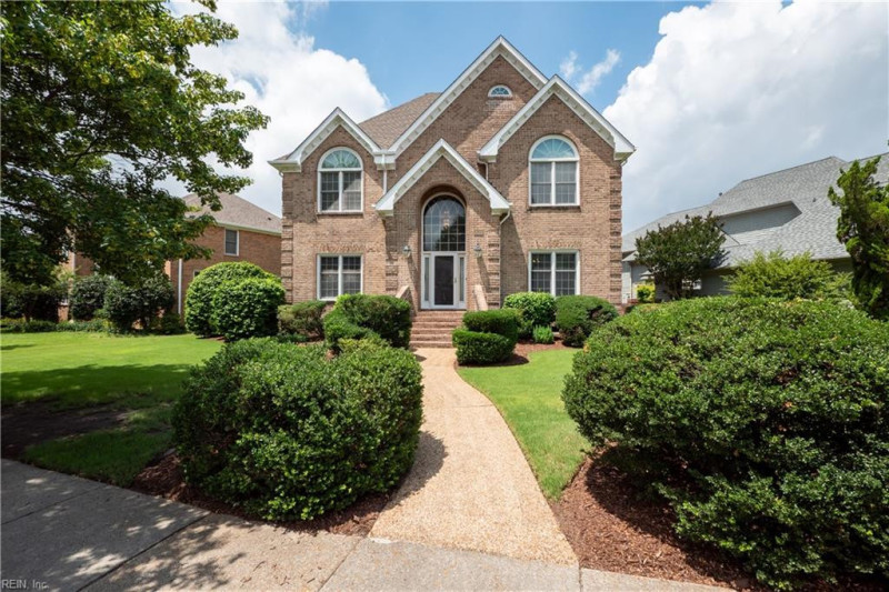 Photo 1 of 33 residential for sale in Norfolk virginia