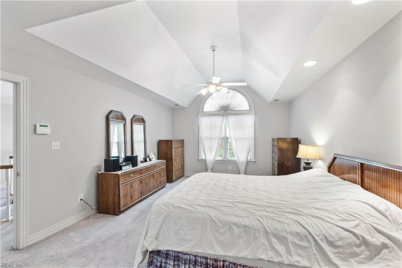 Photo 18 of 33 residential for sale in Norfolk virginia