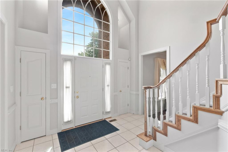 Photo 3 of 33 residential for sale in Norfolk virginia
