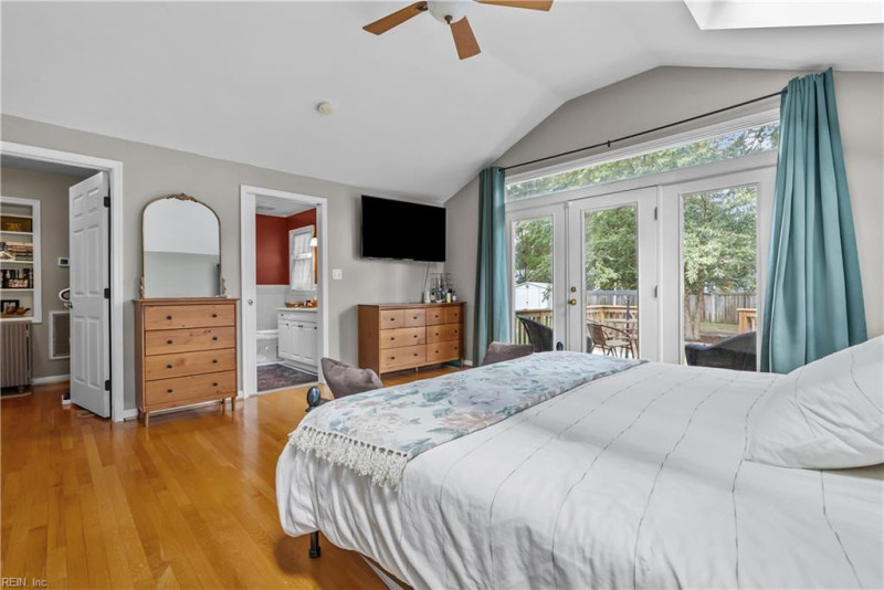 Photo 27 of 44 residential for sale in Chesapeake virginia