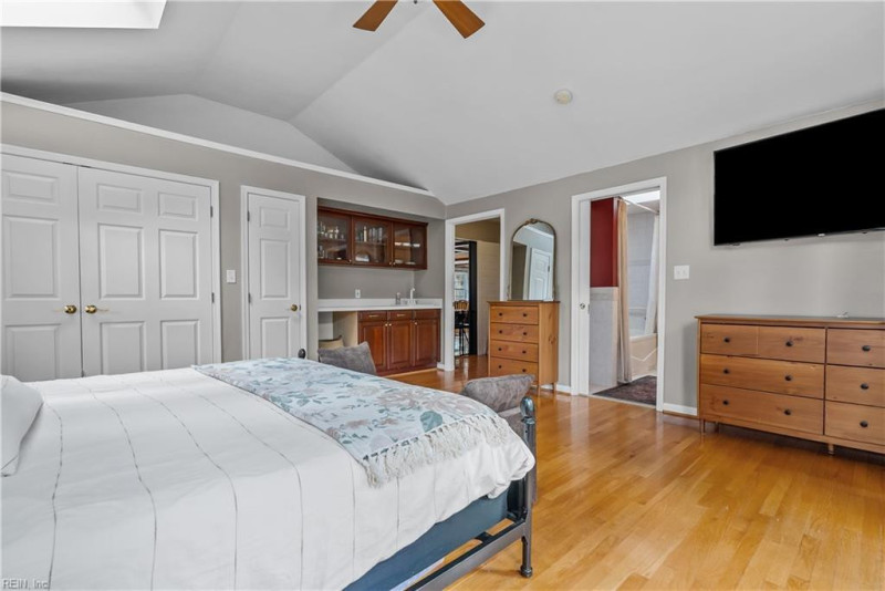Photo 28 of 44 residential for sale in Chesapeake virginia