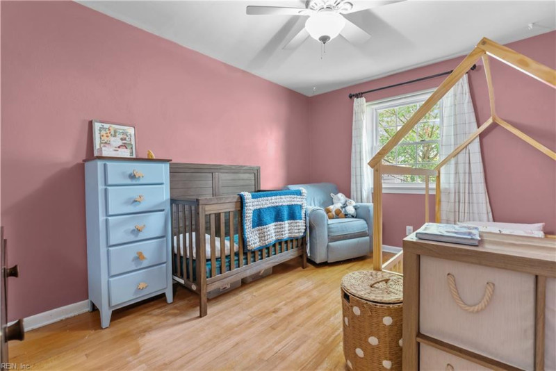 Photo 36 of 44 residential for sale in Chesapeake virginia