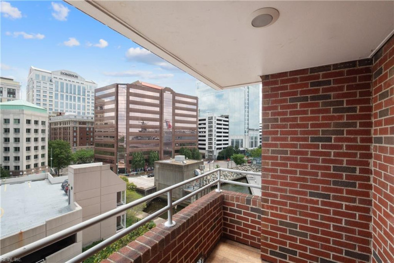 Photo 16 of 33 residential for sale in Norfolk virginia
