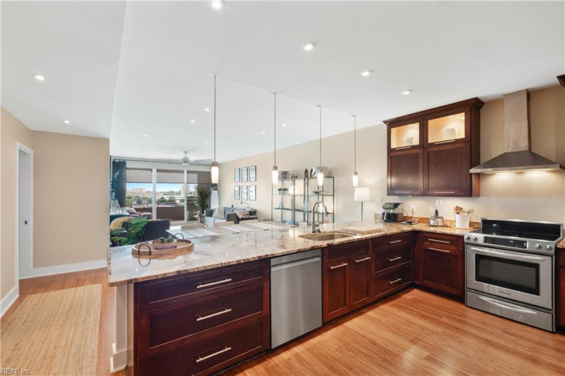 Photo 3 of 33 residential for sale in Norfolk virginia