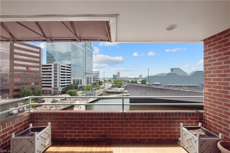 Photo 8 of 33 residential for sale in Norfolk virginia