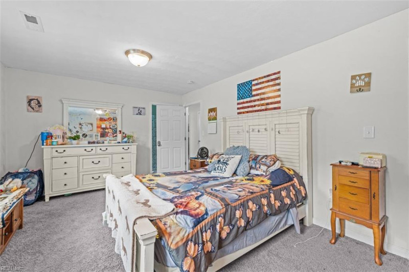 Photo 12 of 17 residential for sale in Chesapeake virginia Photo 12 of 17 residential for sale in Chesapeake virginia