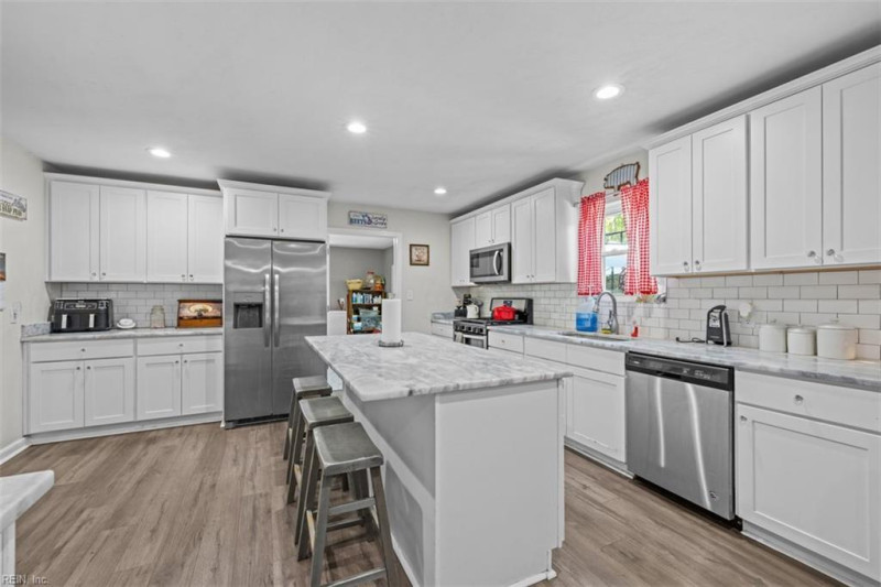 Photo 8 of 17 residential for sale in Chesapeake virginia Photo 8 of 17 residential for sale in Chesapeake virginia