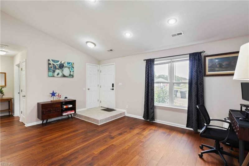 Photo 6 of 23 residential for sale in Portsmouth virginia Photo 6 of 23 residential for sale in Portsmouth virginia