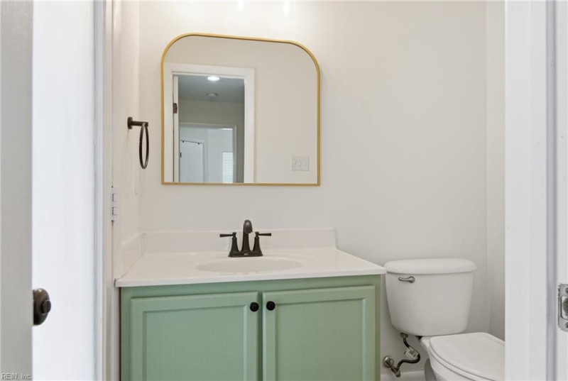 Photo 10 of 34 residential for sale in Virginia Beach virginia